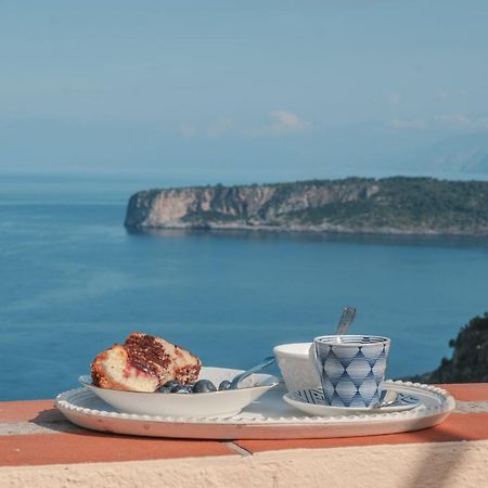サン・ニコーラ・アルチェッラ La Casa Nel Borgo Bed & Breakfast エクステリア 写真