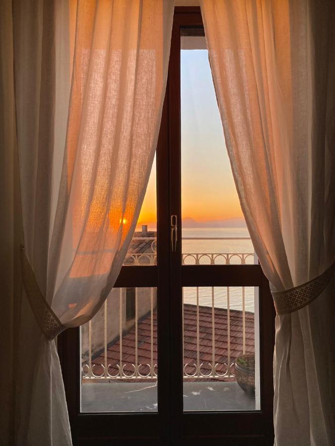サン・ニコーラ・アルチェッラ La Casa Nel Borgo Bed & Breakfast エクステリア 写真