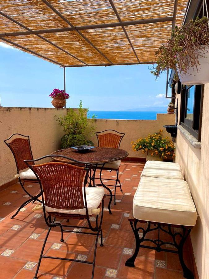 サン・ニコーラ・アルチェッラ La Casa Nel Borgo Bed & Breakfast エクステリア 写真