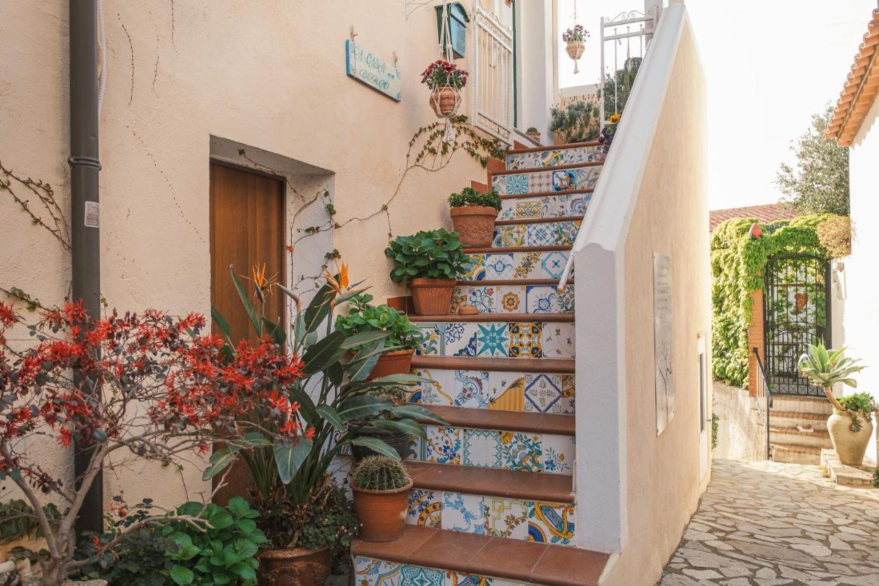 サン・ニコーラ・アルチェッラ La Casa Nel Borgo Bed & Breakfast エクステリア 写真